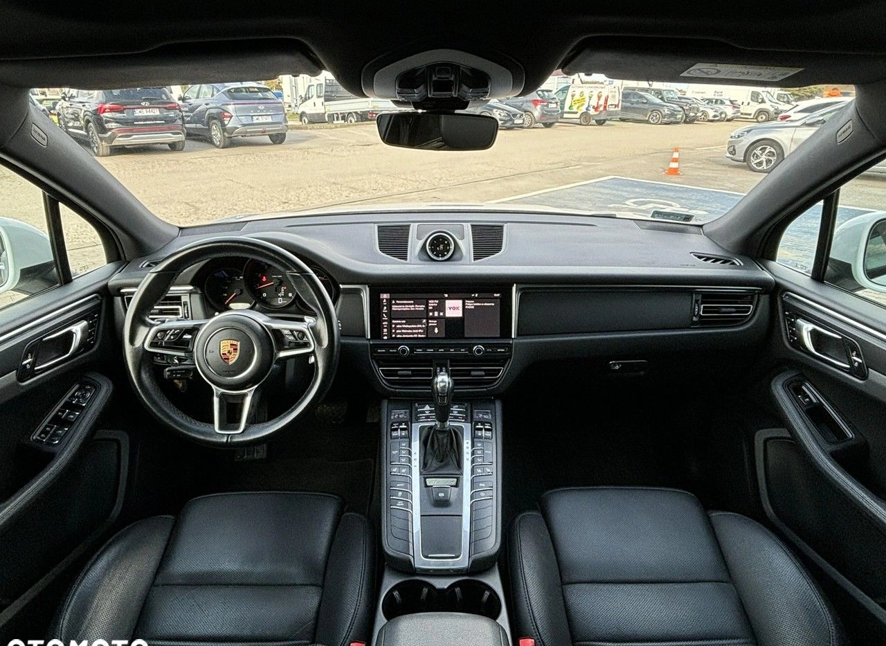 Porsche Macan cena 229900 przebieg: 117831, rok produkcji 2019 z Wejherowo małe 352